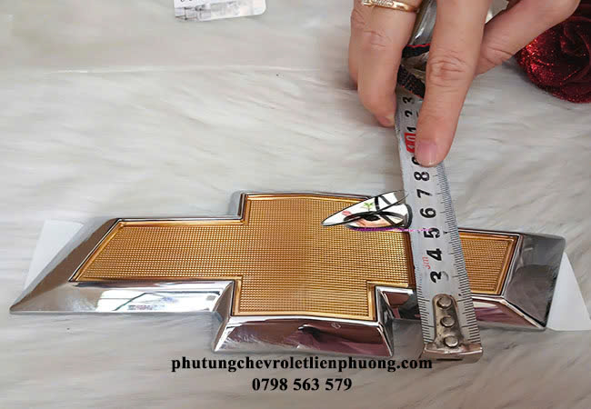 Kích thước chính xác của logo ca lăng Chevrolet Spark  Kích thước chính xác của logo ca lăng Chevrolet Spark