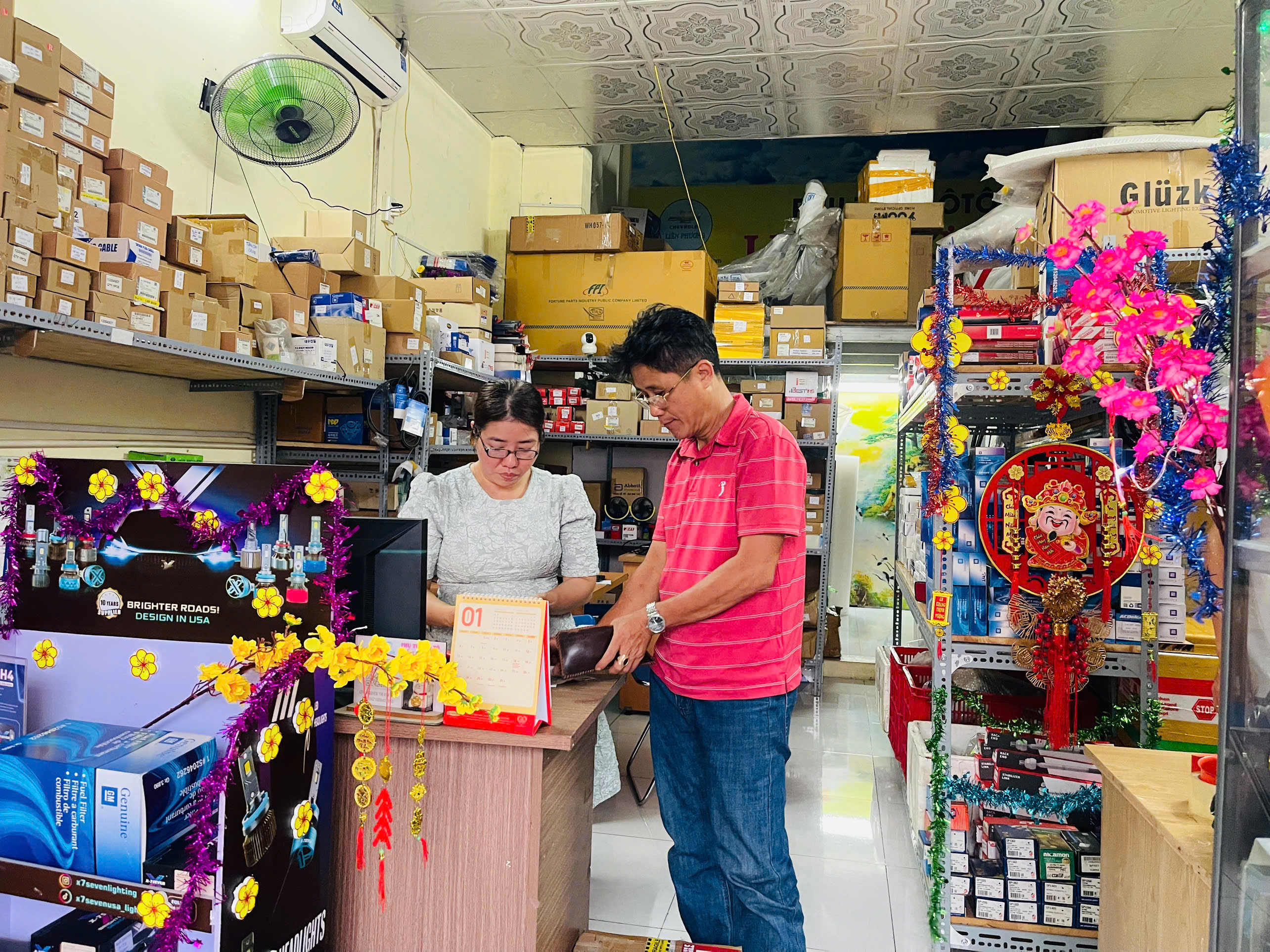 Liên Phương - nơi cung cấp phụ tùng chevrolet tại tphcm Liên Phương - nơi cung cấp phụ tùng chevrolet tại tphcm