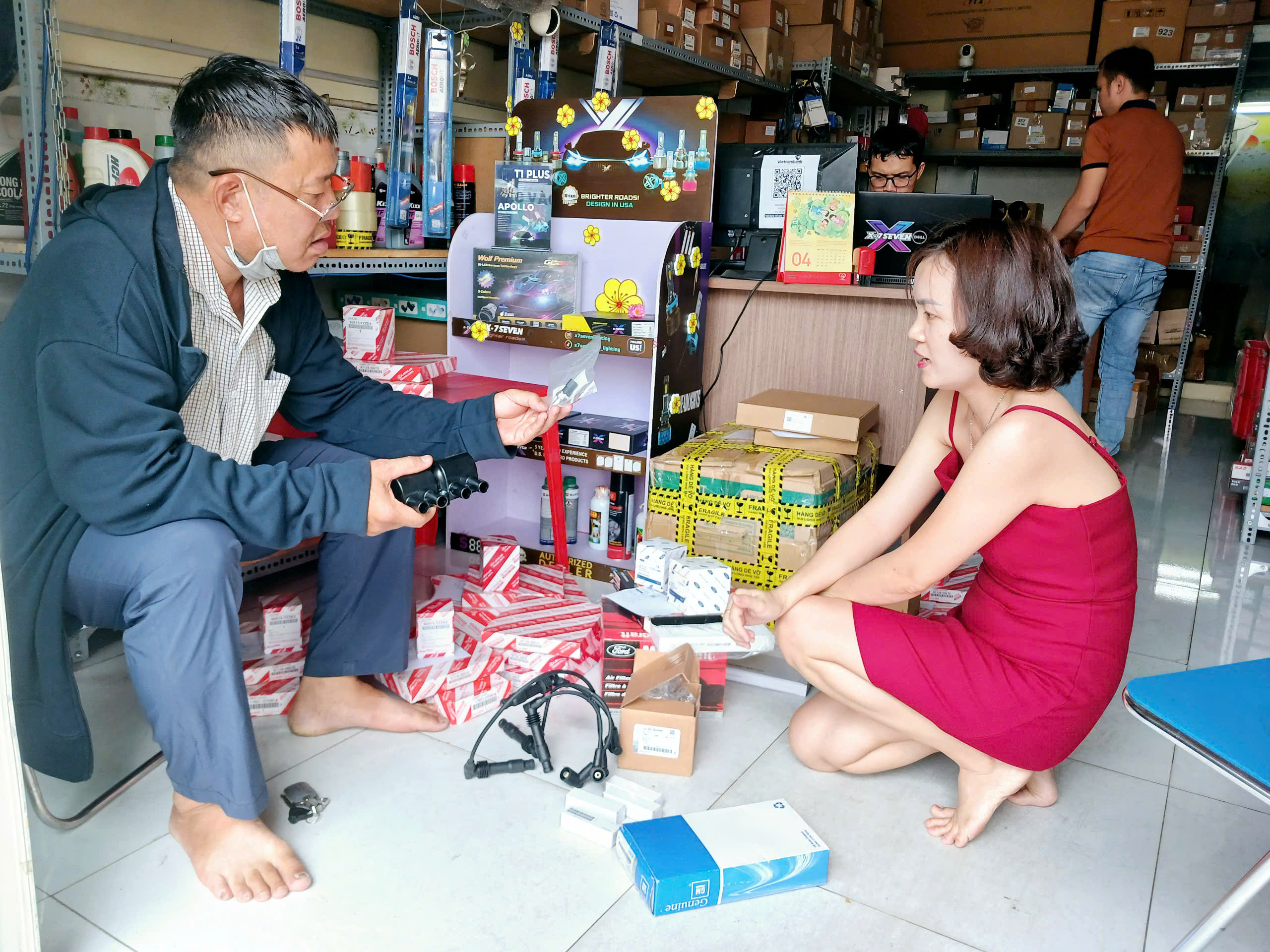 Mua tại Phụ tùng Chevrolet Liên Phương, quý khách hoàn toàn yên tâm về chất lượng Mua tại Phụ tùng Chevrolet Liên Phương, quý khách hoàn toàn yên tâm về chất lượng