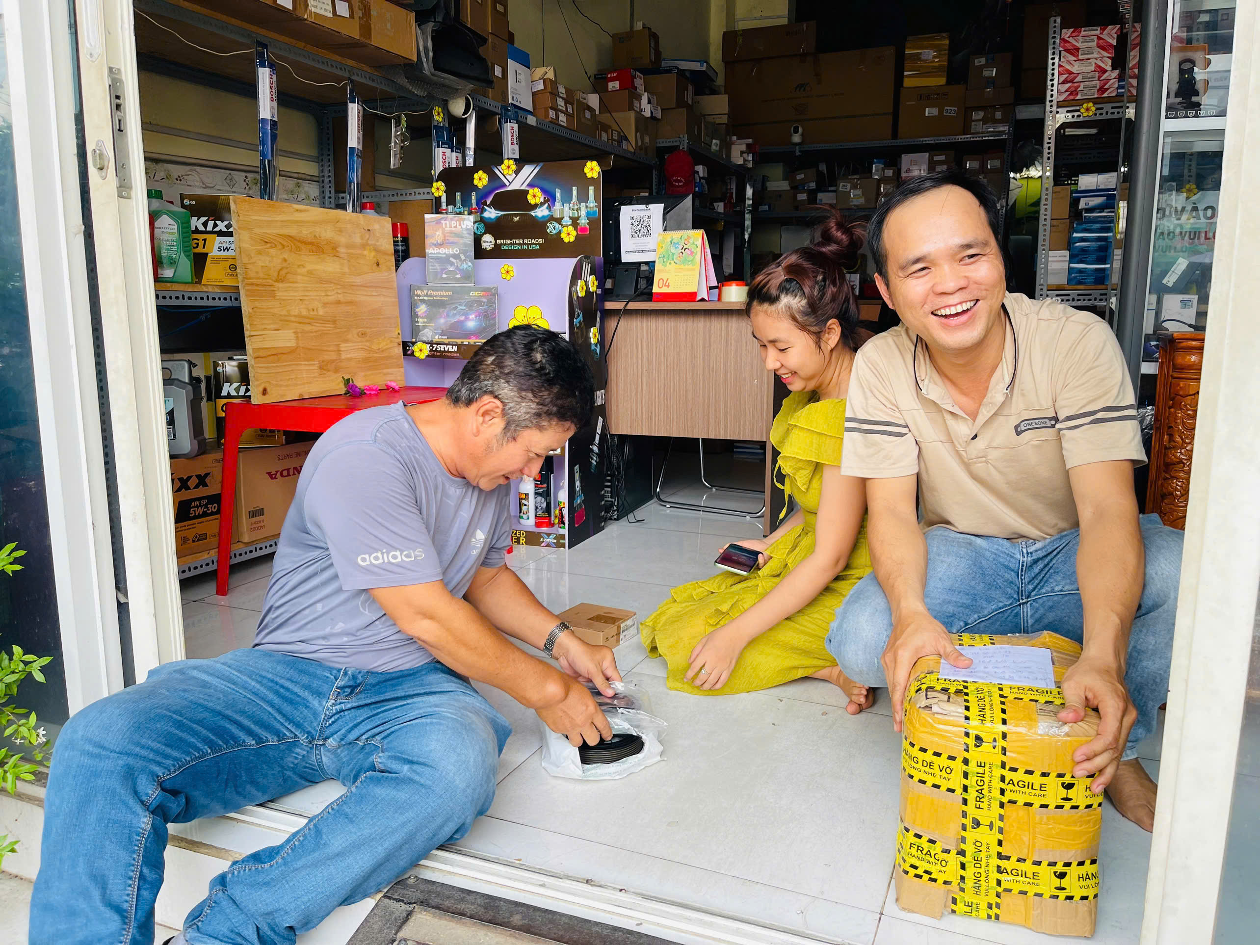 cùng trải nghiệm mua sắm sản phẩm phụ tùng chevrolet tại cửa hàng Liên Phương cùng trải nghiệm mua sắm sản phẩm phụ tùng chevrolet tại cửa hàng Liên Phương