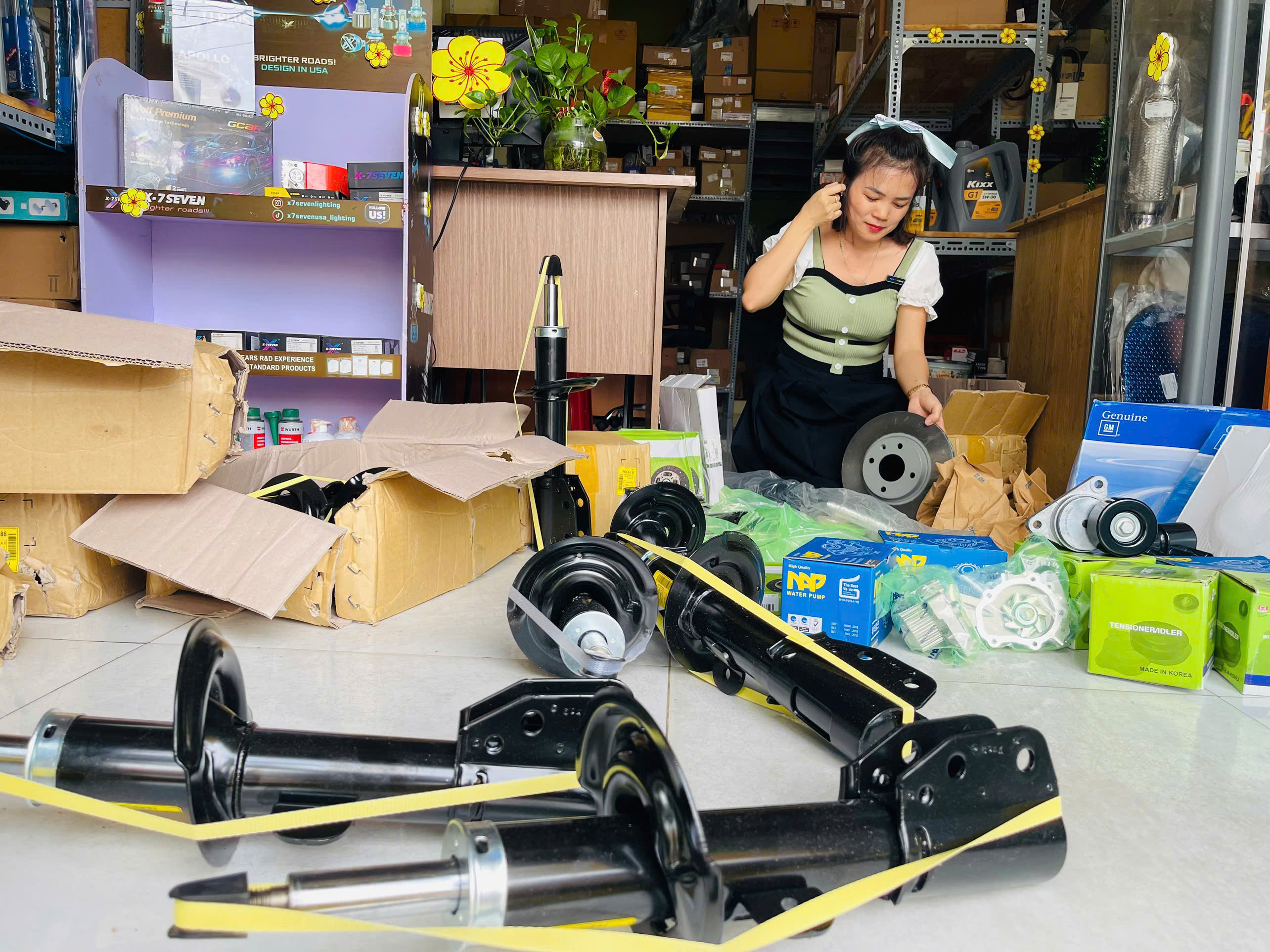 Liên Phương cam kết sản phẩm chất lượng, giá tốt cho anh em Liên Phương cam kết sản phẩm chất lượng, giá tốt cho anh em