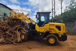 Địa Chỉ Mua Xúc Lật Trung Quốc Mới Nhất 2024