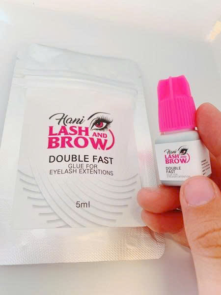 Ghi nhớ các nguyên tắc an toàn khi sử dụng keo Double Fast giúp hàng mi bền đẹp