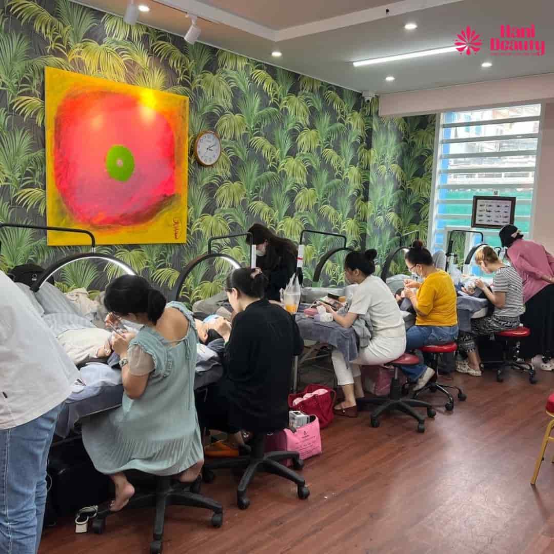 Cách thao tác đúng với keo nối mi trong suốt Diamond Bond.