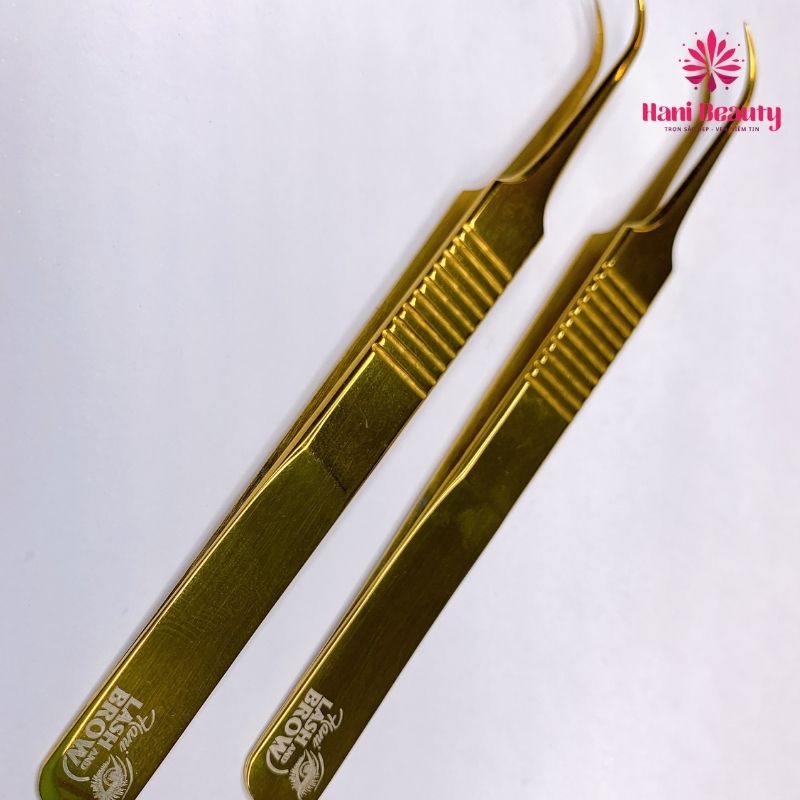 Mua nhíp tại trung tâm khách hàng còn được tư vấn, hướng dẫn sử dụng kỹ lưỡng