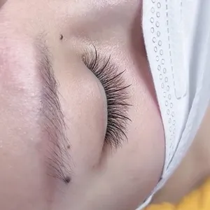 Bầu Uốn Mi Được Không? Hướng Dẫn An Toàn Cho Mẹ