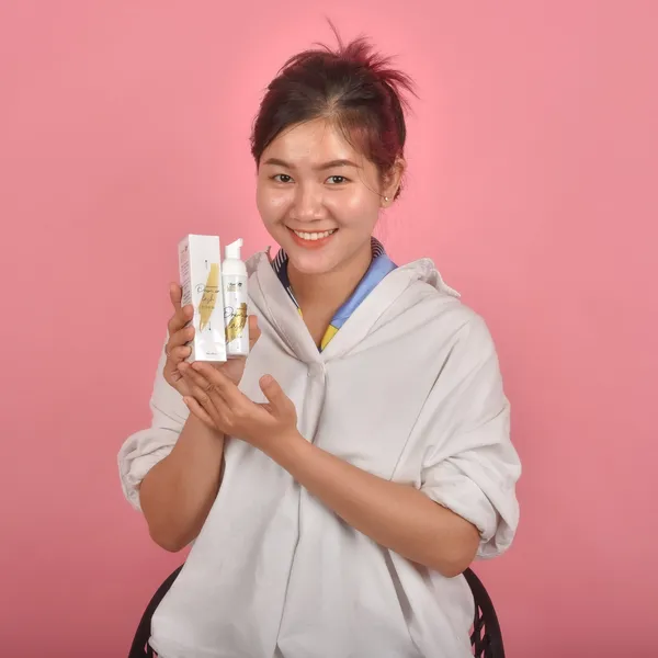 BỌT VỆ SINH MI SIÊU SẠCH (PREMIER LASH FOAM)