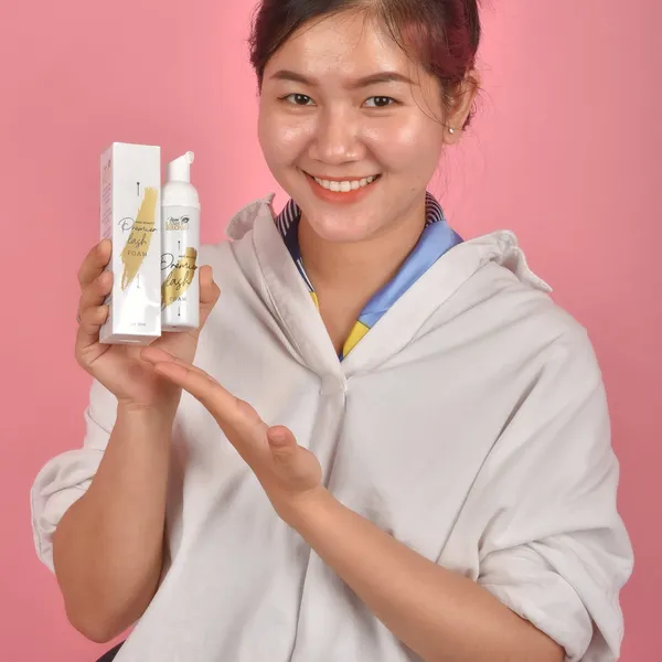 BỌT VỆ SINH MI SIÊU SẠCH (PREMIER LASH FOAM)