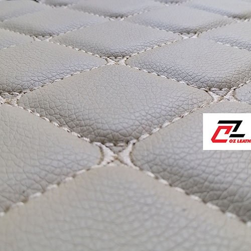 Cận cảnh bề mặt vải lót sàn 5D da PVC sần kem chỉ kem - B9 Cận cảnh bề mặt vải lót sàn 5D da PVC sần kem chỉ kem - B9