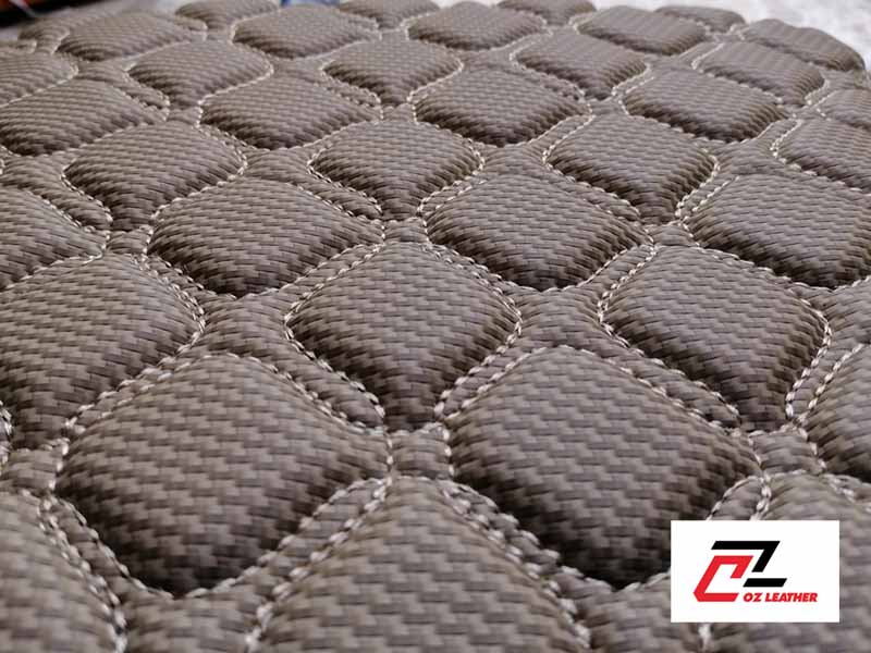 Vật liệu ốp trần 5D da PVC Cacbon đang dần trở thành xu hướng nội thất xe hơi an toàn Vật liệu ốp trần 5D da PVC Cacbon đang dần trở thành xu hướng nội thất xe hơi an toàn