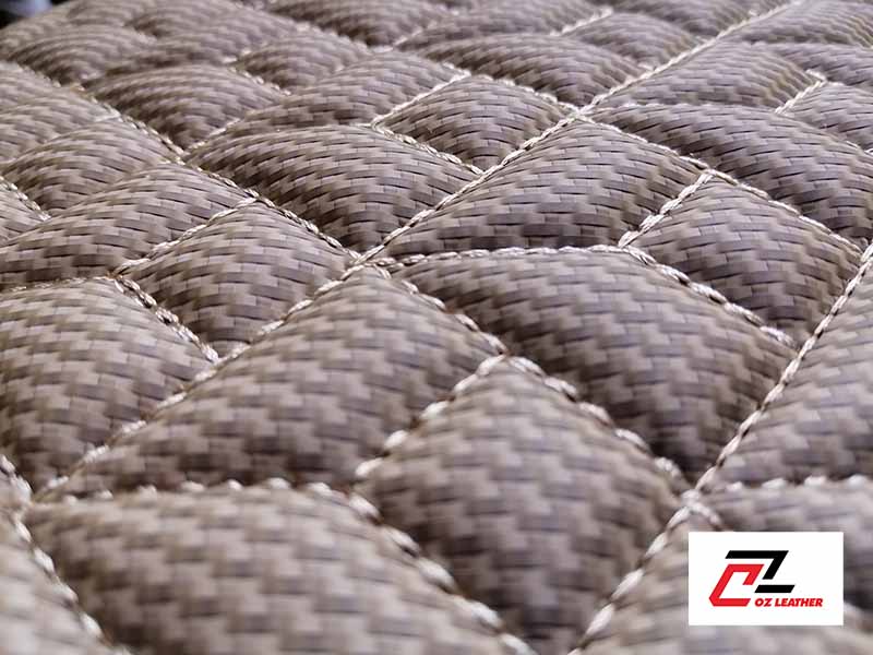 Vật liệu ốp trần 5D da PVC Cacbon đang dần trở thành xu hướng nội thất xe hơi an toàn Vật liệu ốp trần 5D da PVC Cacbon đang dần trở thành xu hướng nội thất xe hơi an toàn