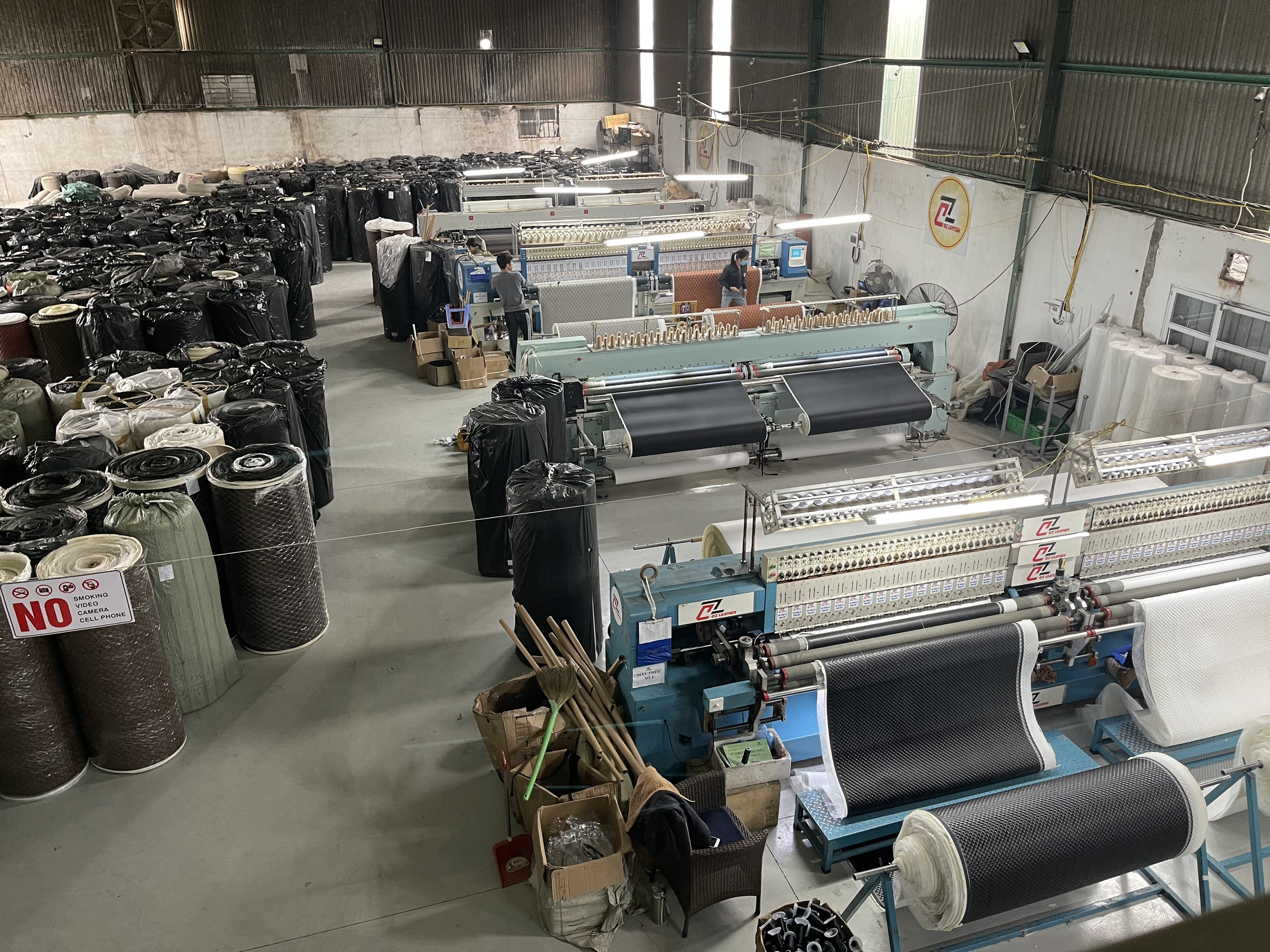 Xưởng sản xuất OZ Leather