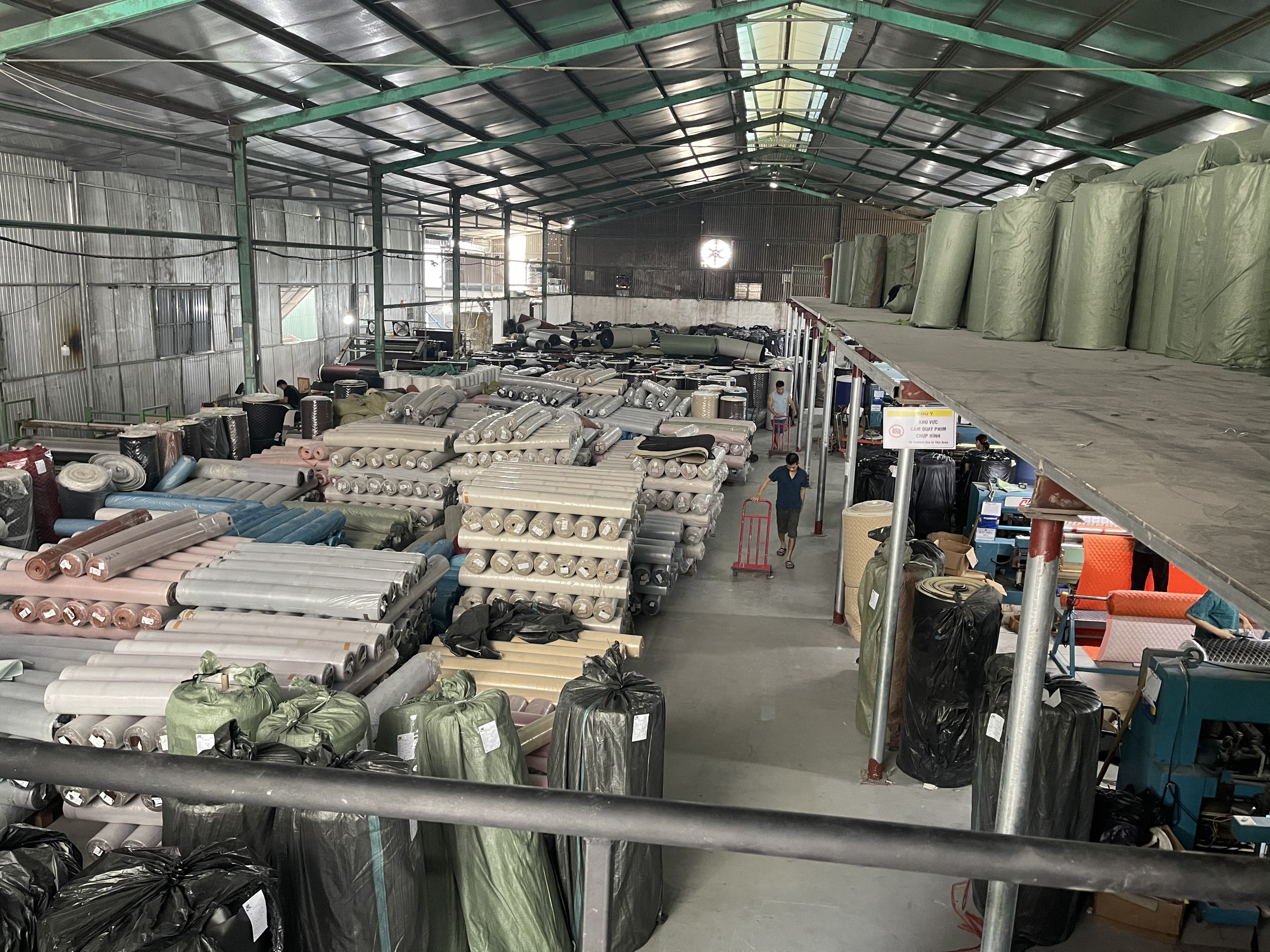 Xưởng sản xuất OZ Leather