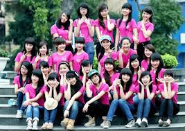 Áo thun Blak hỗ trợ thiết kế áo nhóm kute