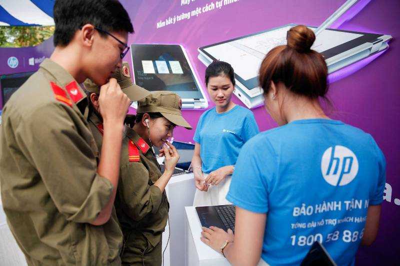 Mẫu áo thun đồng phục của hỗ trợ HP