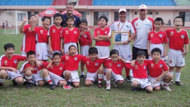 Ưu tiên chất liệu khi mua áo bóng đá trẻ em