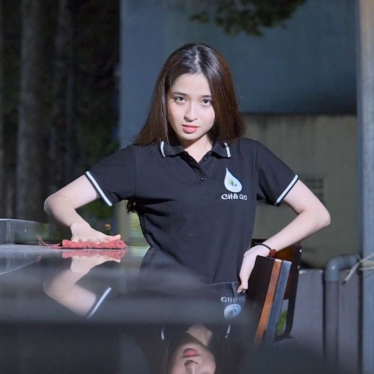 Mẫu đồng phục nhân viên tại tiệm trà sữa Cha Go Tea & Cafe - Hình 2