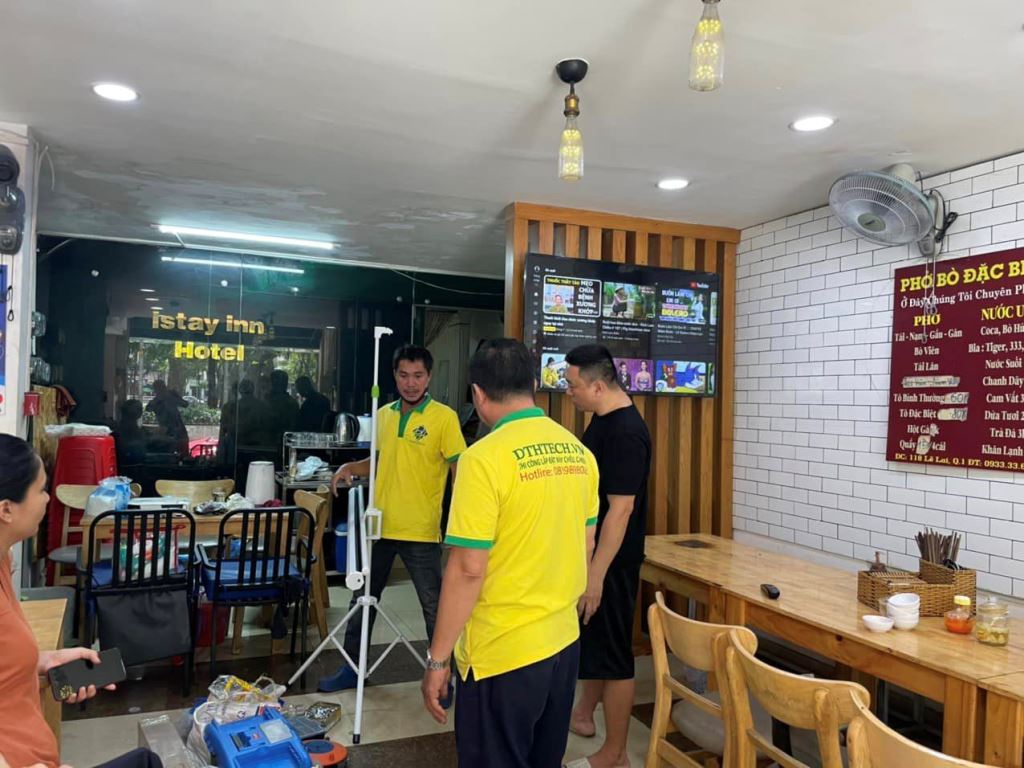 Mẫu đồng phục nhân viên công ty Công Nghệ DTH - Hình 1