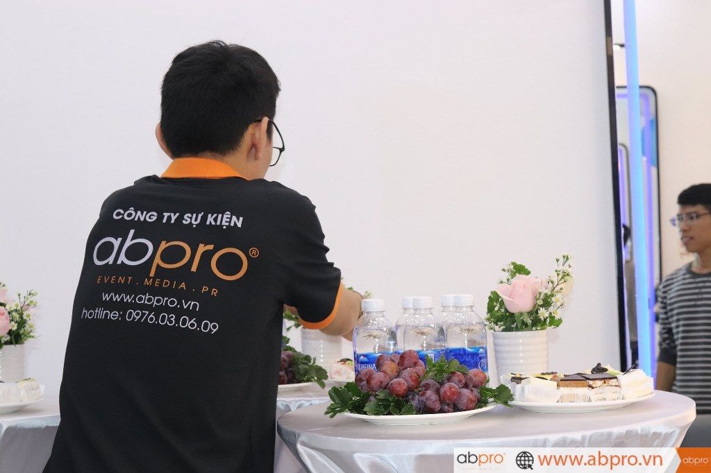 Mẫu đồng phục nhân viên công ty tổ chức sự kiện ABPRO - Hình 1