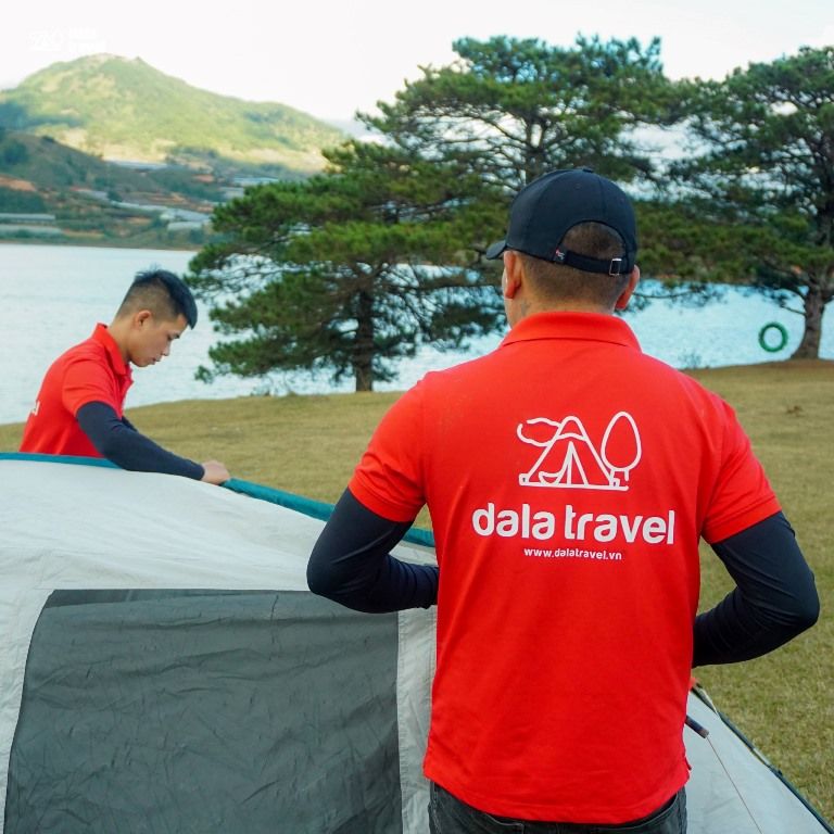 Mẫu đồng phục nhân viên công ty Dala Travel, Lâm Đồng - Hình 1