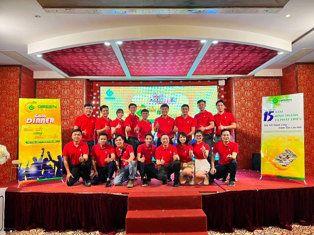 Mẫu đồng phục nhân viên công ty Dược Phẩm Xanh Việt Nam - Hình 2