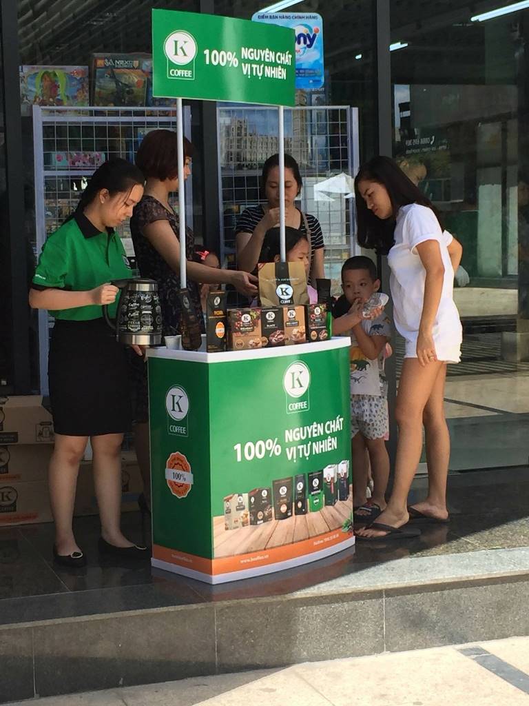 Nhân viên tại K Coffee - Hình 3