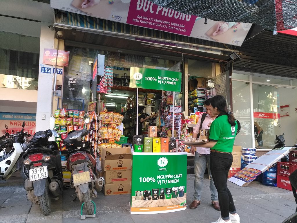 Nhân viên tại K Coffee - Hình 1