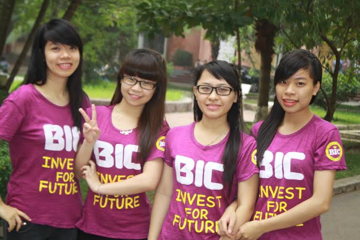 Kỷ niệm đáng nhớ với áo đồng phục lớp