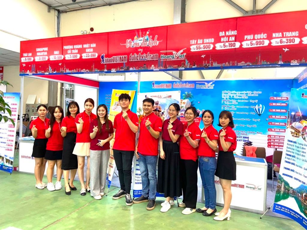 Đồng phục nhân viên tại Công ty Lữ Hành Việt - Du Lịch Việt Nam - Hình 3