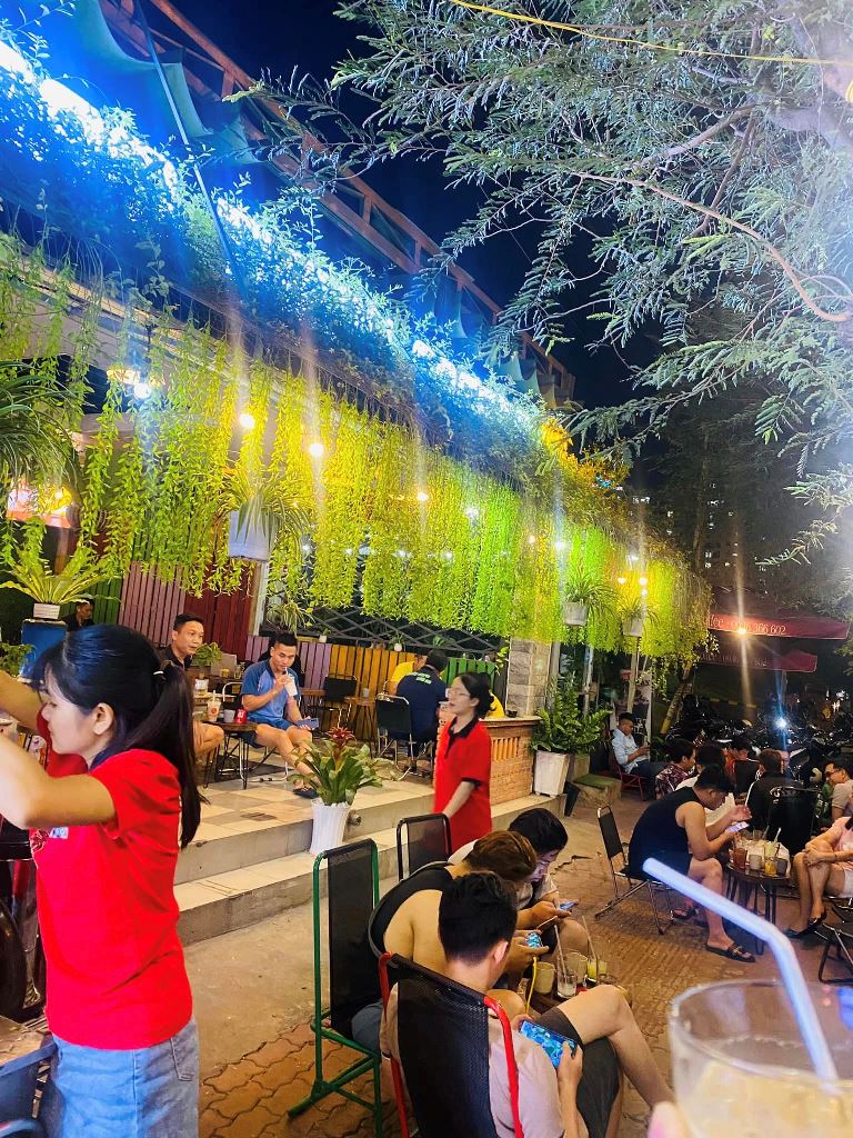 Nhân viên tại Nam Thanh Coffee - Hình 3