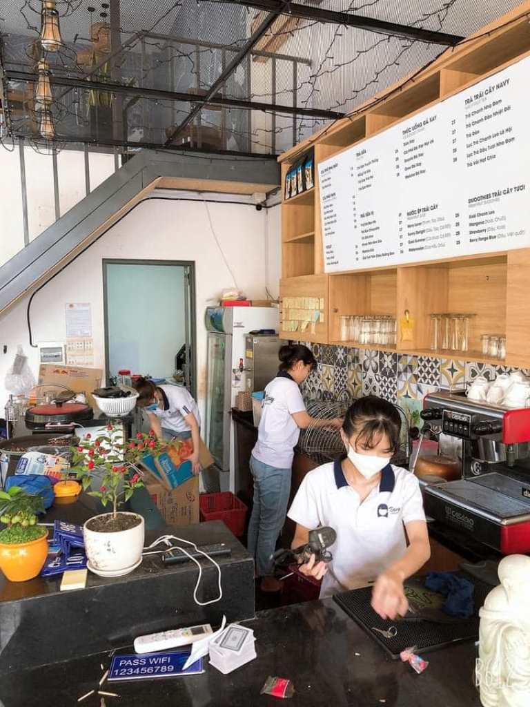 Mẫu đồng phục nhân viên phục vụ tại quầy