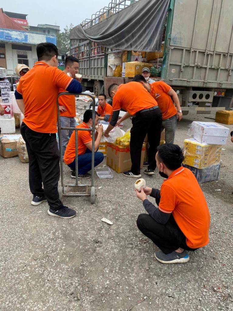 Mẫu đồng phục nhân viên Xe khách An Phú Quý