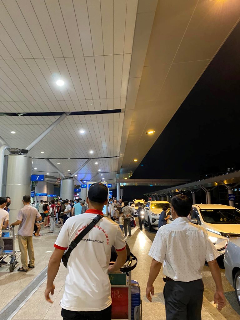 Mẫu đồng phục công ty Cổ phần Tư vấn Phước Tài - Hình 2