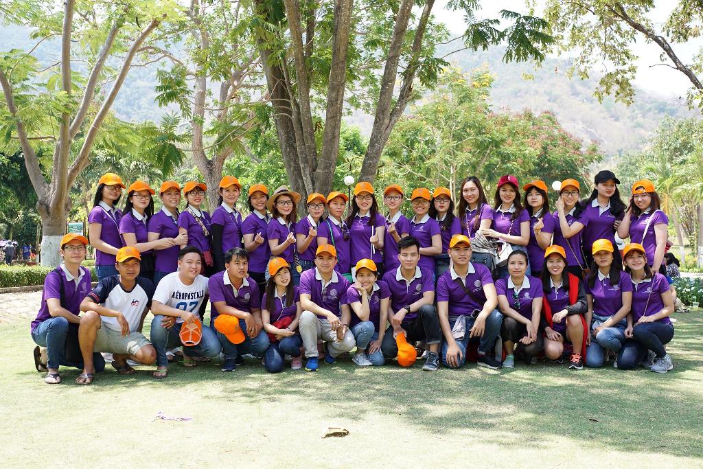 Mẫu đồng phục nhân viên công ty Quanterm Logistics Vietnam - Hình 2