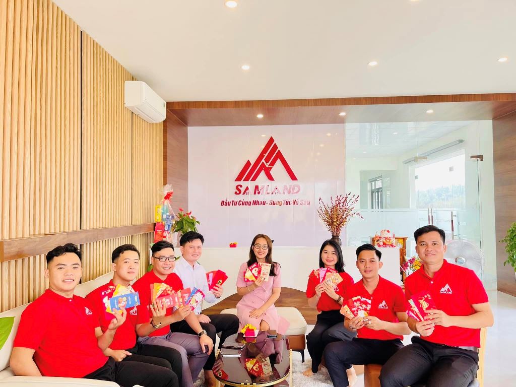 Mẫu đồng phục nhân viên công ty Địa ốc SamLand - Hình 1