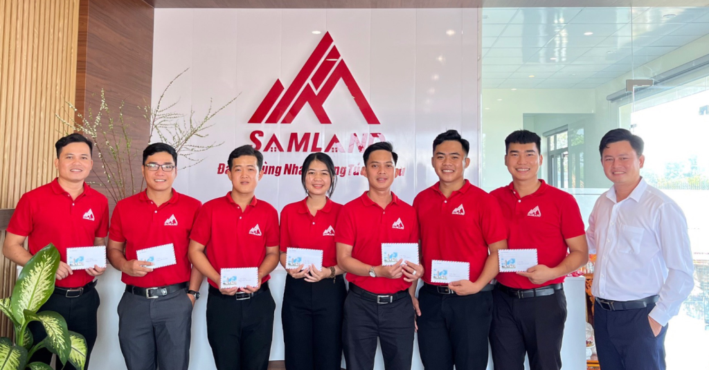 Mẫu đồng phục nhân viên công ty Địa ốc SamLand - Hình 4