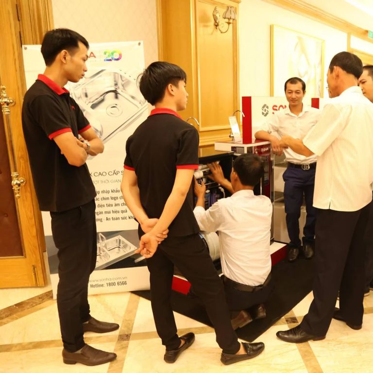 Mẫu đồng phục nhân viên tại tập đoàn Sơn Hà - Hình 1