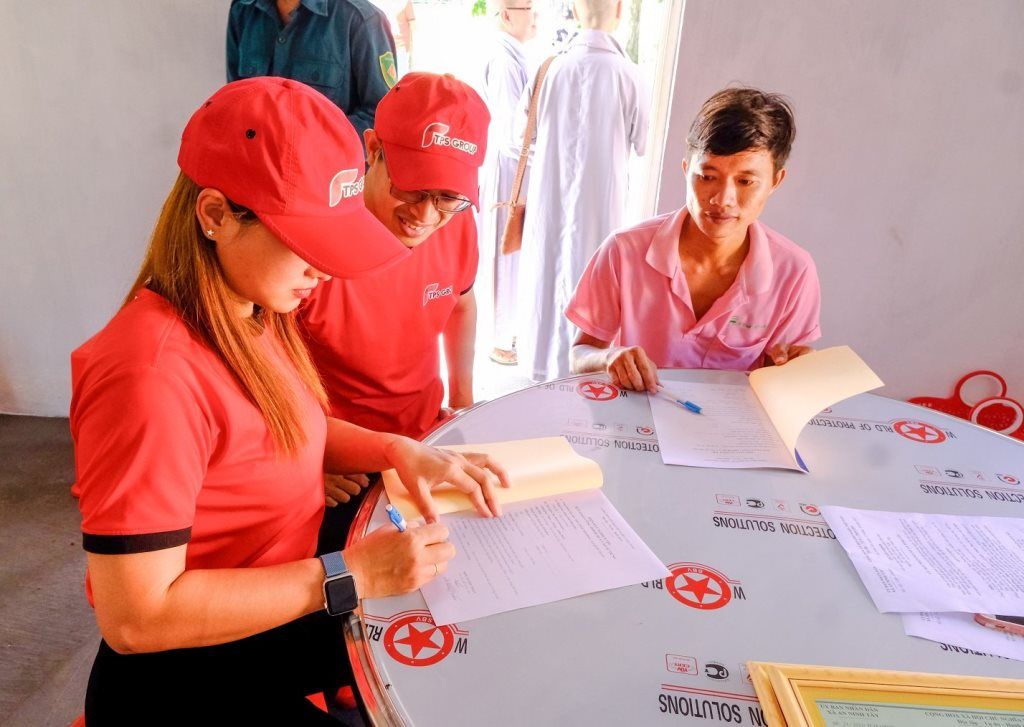 Mẫu đồng phục nhân viên công ty TPS Group