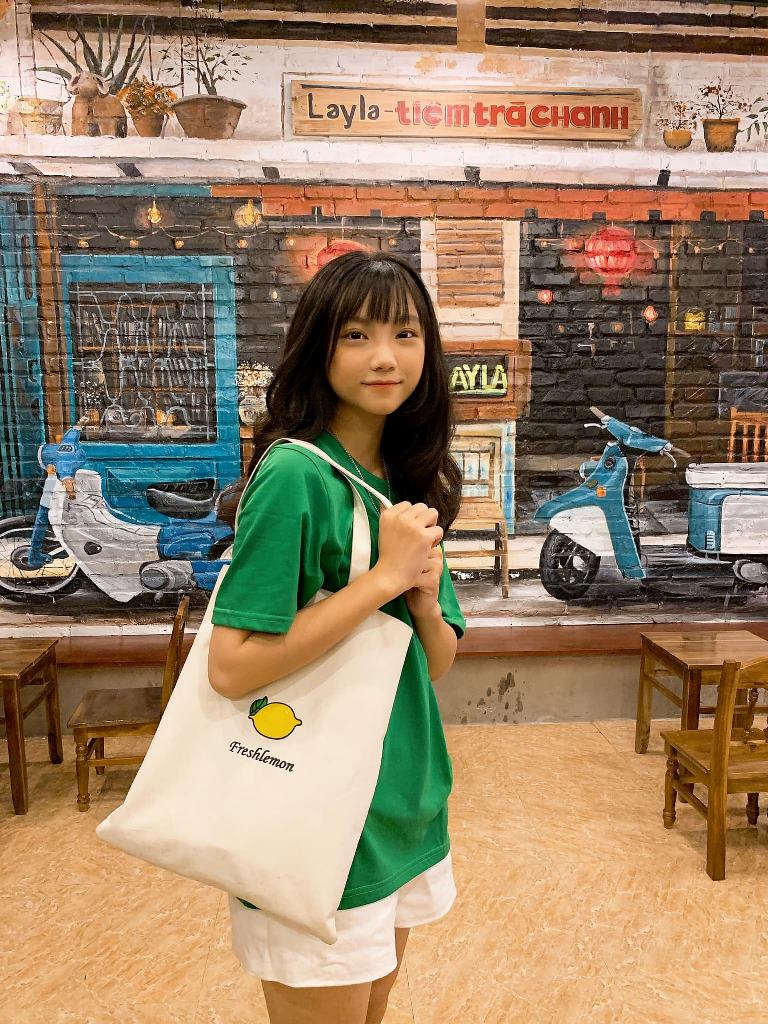 Nhân viên tại tiệm trà chanh Layla - Hình 4