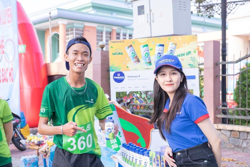 Mẫu đồng phục nhân viên tại công ty Vietcoco - Hình 5