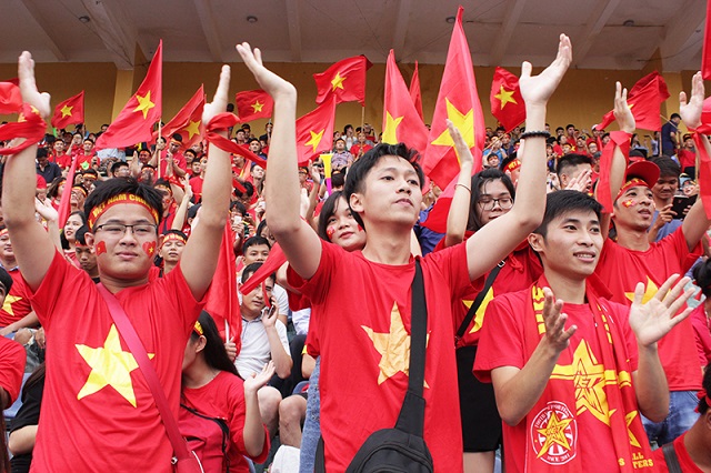 Mua áo phông cờ Việt Nam không còn là điều quá khó khăn