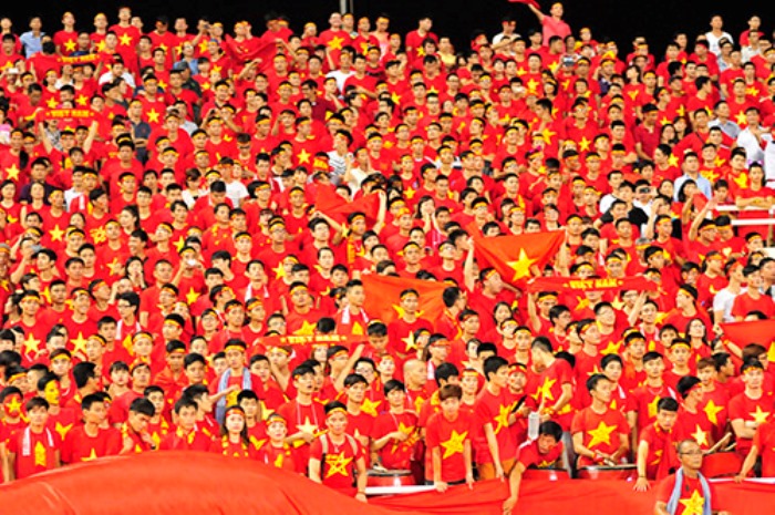 Áo cờ đỏ sao vàng ngập tràn trong những sự kiện thể thao