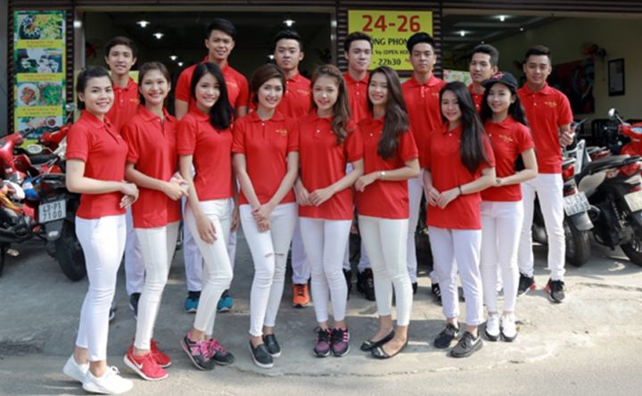 Quảng bá hình ảnh quán với áo thun đồng phục