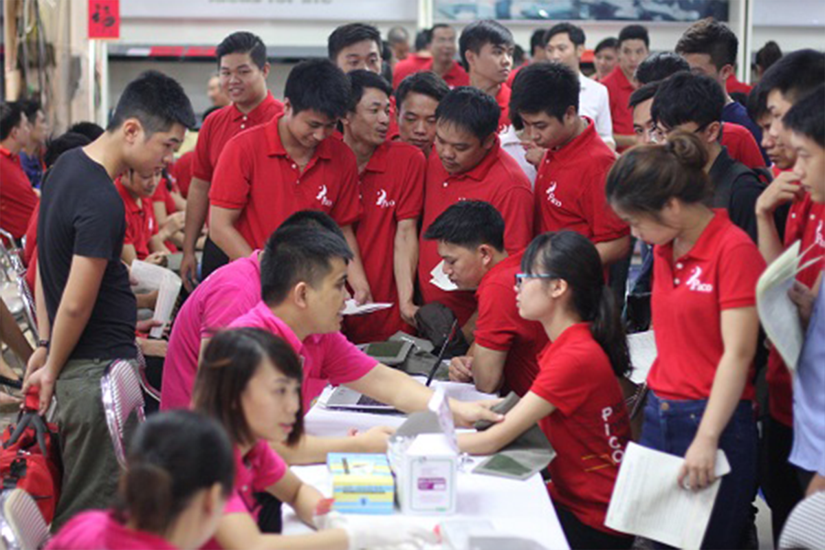 Áo thun đồng phục cty phổ biến trong thời gian gần đây