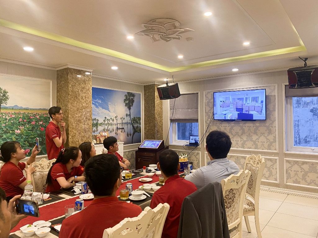 Mẫu đồng phục nhân viên công ty Hanyoung Nux Việt Nam - Hình 1