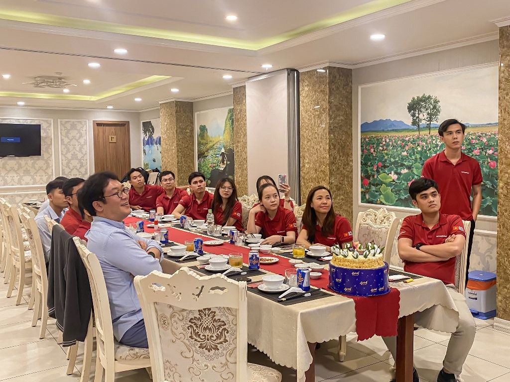 Mẫu đồng phục nhân viên công ty Hanyoung Nux Việt Nam - Hình 3