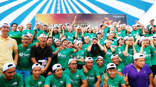 Mẫu áo cổ tròn từ vải coton 65/35