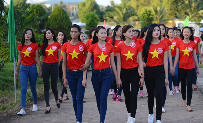 Các địa chỉ bán áo lá cờ hiện nay thường tập trung ở các thành phố lớn