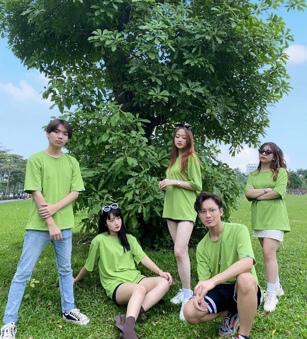 Mẫu áo lớp màu xanh chuối