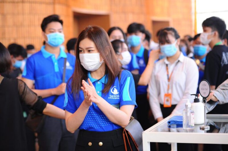 Mẫu thiết kế áo thun đồng phục bất động sản đẹp